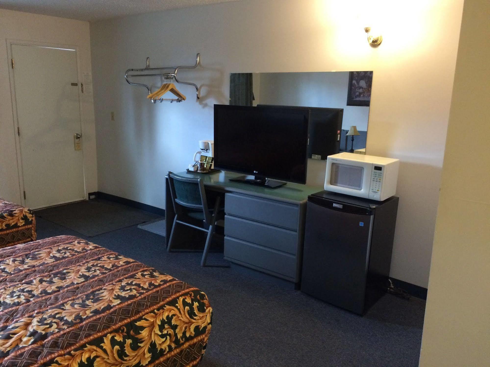 Plains Motor Inn Stettler Екстер'єр фото